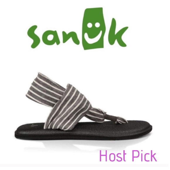 Sanuk Shoes - 🌟HP🌟Sanuk Striped Yoga Sandals